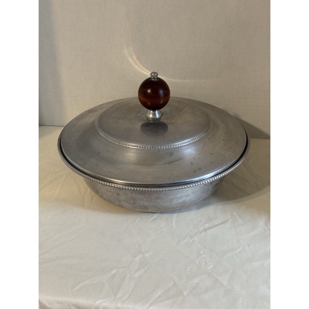 Buenilum B.W. Hand Wrought Aluminum Covered Serving Bowl Lid Wood‎ Knob USA